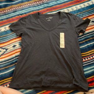 Universal thread v neck XS shirt bought for 15$